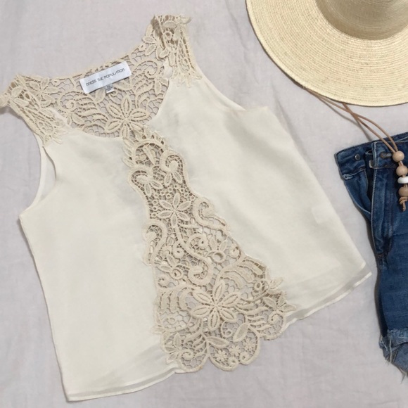 Silk tank with lace cut-out - Picture 1 of 6